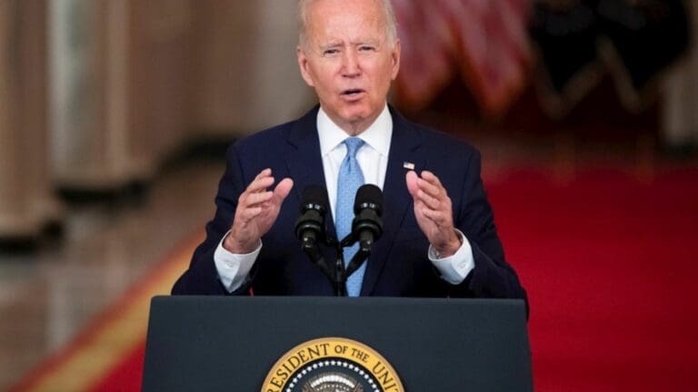 Joe Biden califica de “éxito extraordinario” la evacuación final de Afganistán