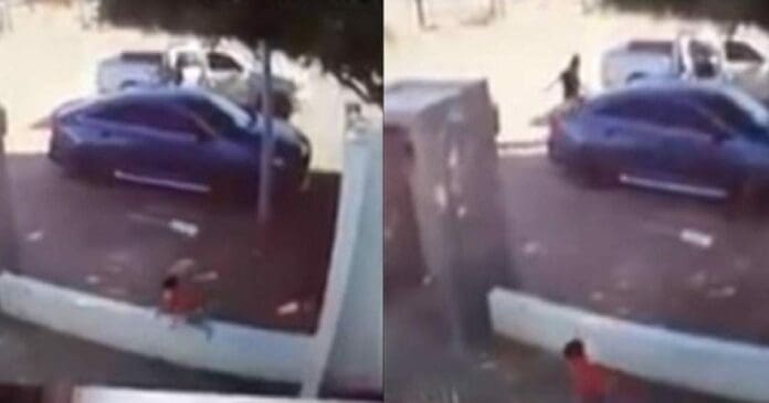 Un niño logró escapar del ataque de unos sicarios luego que su familia lo abandonara cuando intentaron escapar de los delincuentes