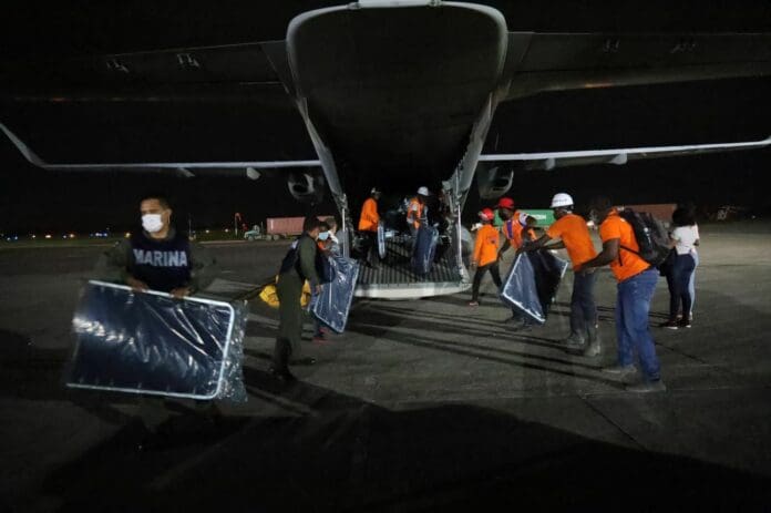 México envía otras 20 toneladas de ayuda humanitaria para Haití