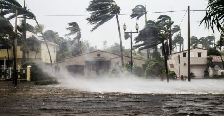 “Grace” avanza con dirección a Veracruz; volverá a ser huracán el viernes