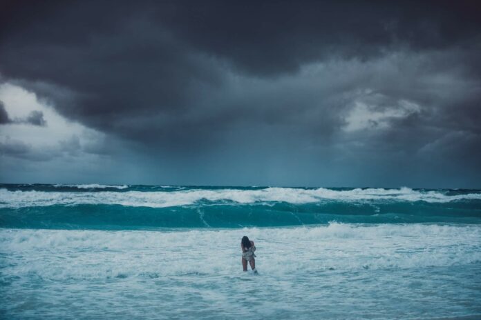 El huracán Grace ahuyentará el sargazo por un mes