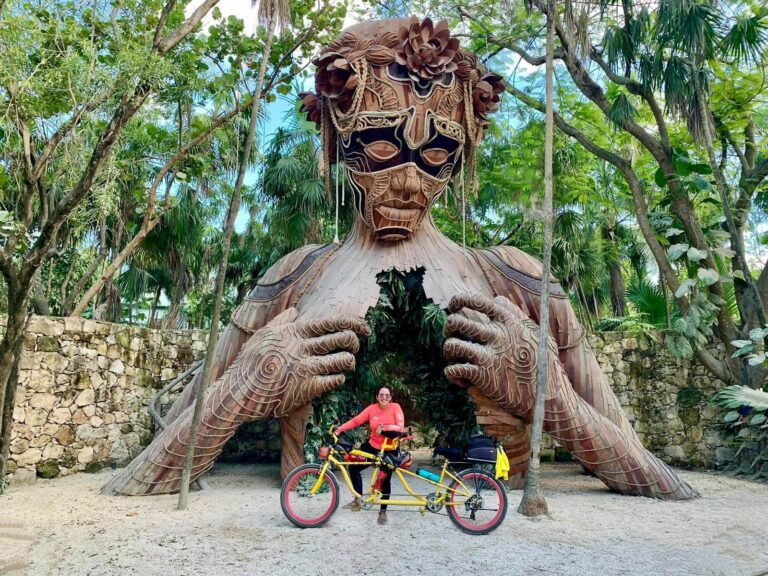 Viajan en bicicleta tándem por todo México.