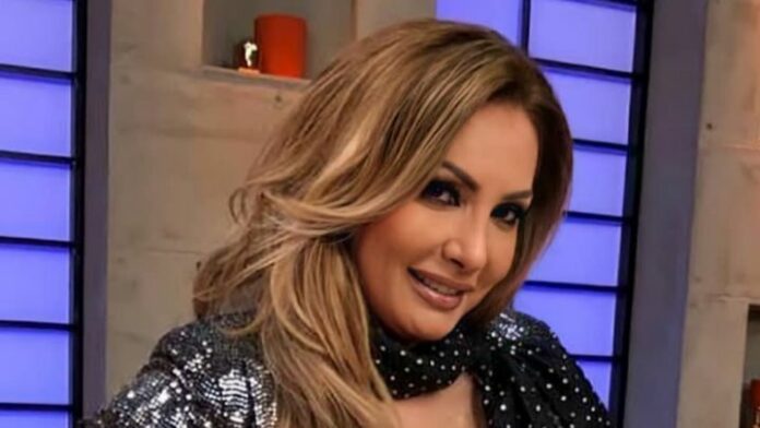 Hospitalizan a Paty Navidad por complicaciones del Covid-19