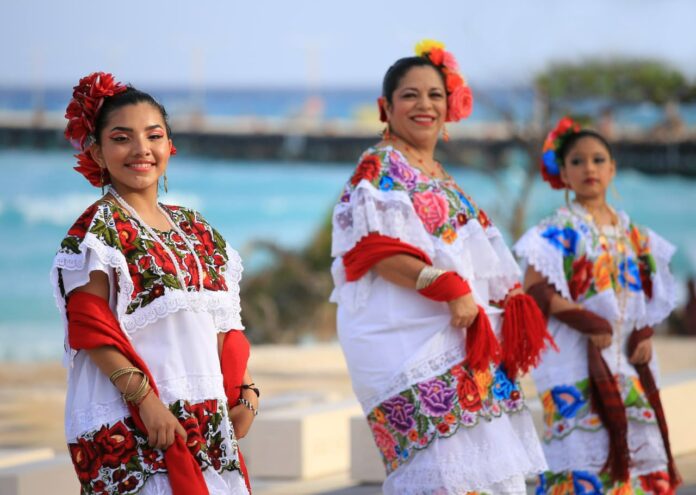 Destacan las autoridades de Playa del Carmen que visibilizan y protegen a las comunidades indígenas que residen en dicho territorio.