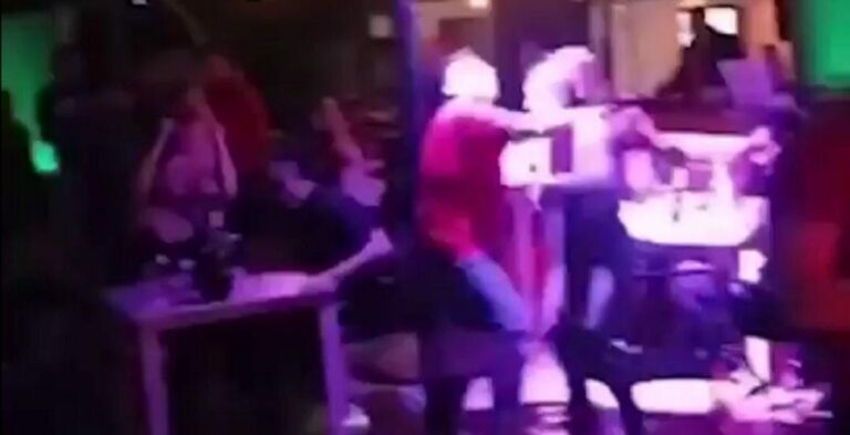 Hay varios antros clandestinos operando en Puebla; medios locales han detallado cómo operan estos sitios, poniendo en riesgo a muchos