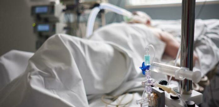 En un día mueren 15 y se confirman 405 positivos más a COVID-19 en Quintana Roo