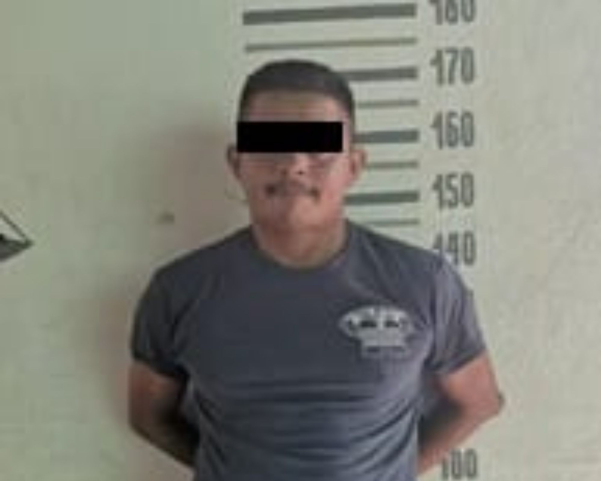 Detienen a hombre por golpear a su esposa en cuartería de Playa del Carmen