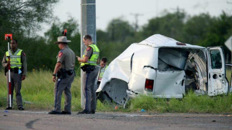 Fallecen 10 personas inmigrantes en accidente de una furgoneta en Texas