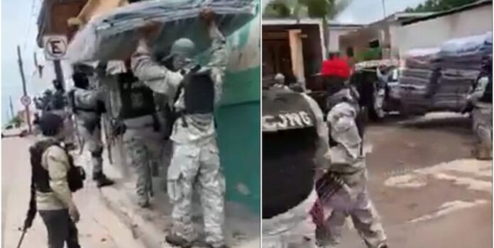 Videos: Sus uniformes dicen Cartel Jalisco; así reparten colchones, camas y cobijas