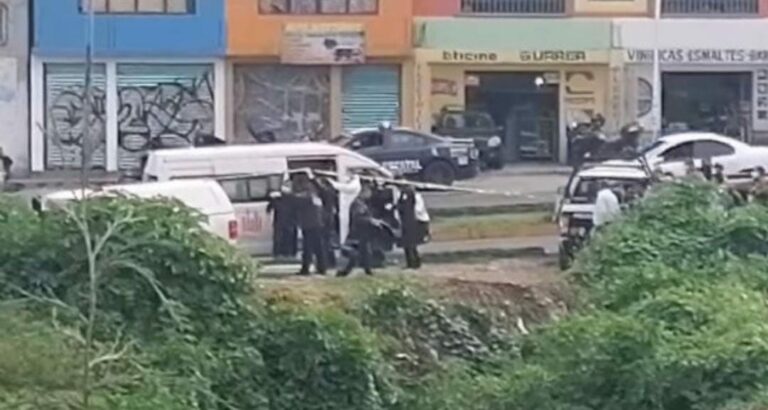 Pasajero mató a un ladrón en combi del Edomex
