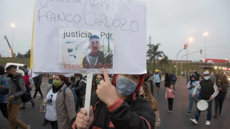 Asesinan a joven porque la policía lo considero ‘negro’, exigen justicia