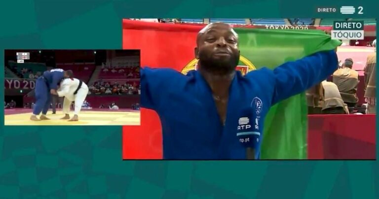 Este atleta dedicó su medalla de bronce a las dos famosas empresas deportivas que se negaron a patrocinarlo