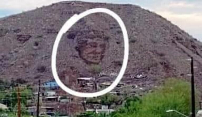 Tras lluvias aparece misterioso rostro en cerro de Baja California y se vuelve viral
