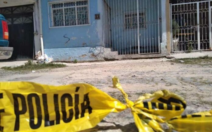 Un sujeto asesina a su propia madre y después huye de la escena; ya las autoridades de Jalisco lo están buscando