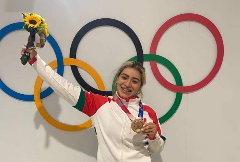 La medallista olímpica Aremi Fuentes ha denunciado que le prometieron un premio de 50 mil pesos, el cual no le ha sido entregado