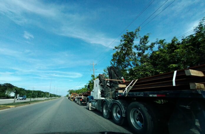 Inicia-el-traslado-de-rieles-para-el-Tramo-4-del-Tren-Maya