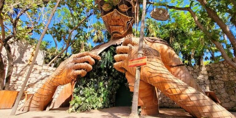 Hoy viernes último día de acceso para la escultura ‘Ven a la Luz’ en Tulum