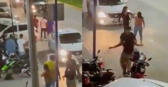 Una pelea de mujeres a las afueras de un bar acabó con una de ellas noqueada; alguien grabó todo el lamentable pleito