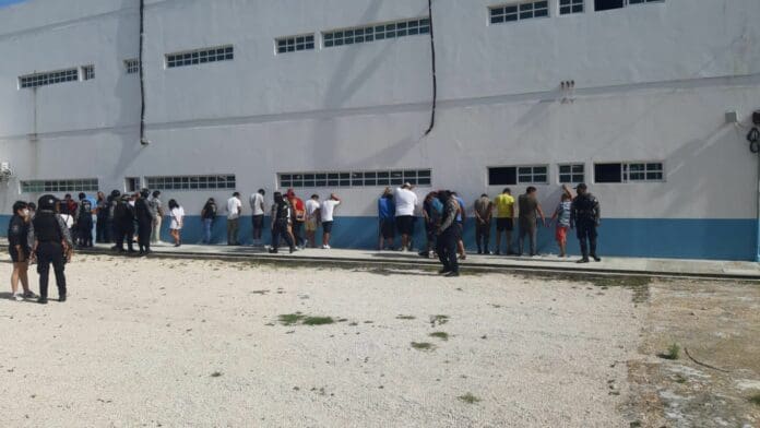 MEGA OPERATIVO: Caen 26 sujetos por narcomenudeo y extorsión en la Quinta Avenida