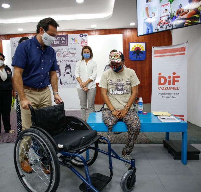 Cumplimos con las familias cozumeleñas el compromiso de transformar sus vidas y promover la igualdad: Pedro Joaquín