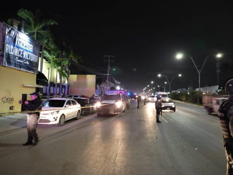 Rafaguean a dos hombres en el bar ‘Las Brujas de Cancún’