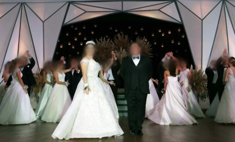 El Baile de los Debutantes en Mérida: anacronismo disfrazado de tradición