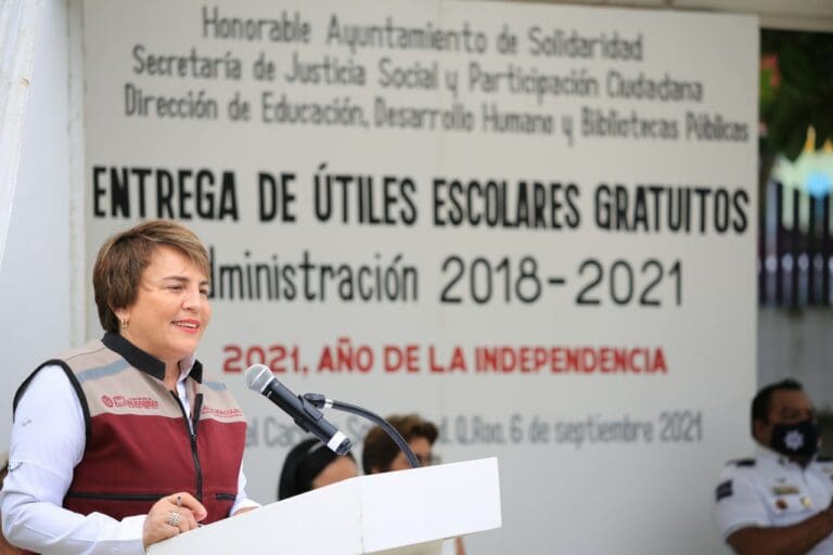 ”Mantendremos nuestro apoyo a la educación de nuestros niños y jóvenes”: Laura Beristain