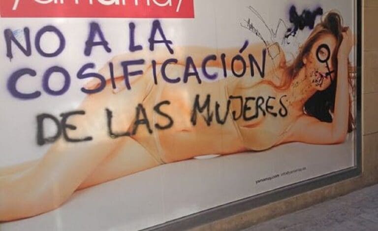 Campaña #NiñaMala2021 de hotel Mala Vecindad promueve cosificación de la mujer