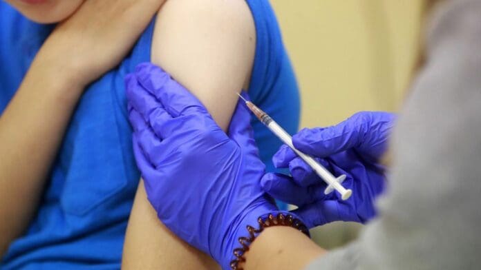 Menor obtiene amparo para recibir la vacuna contra el COVID-19 en Quintana Roo