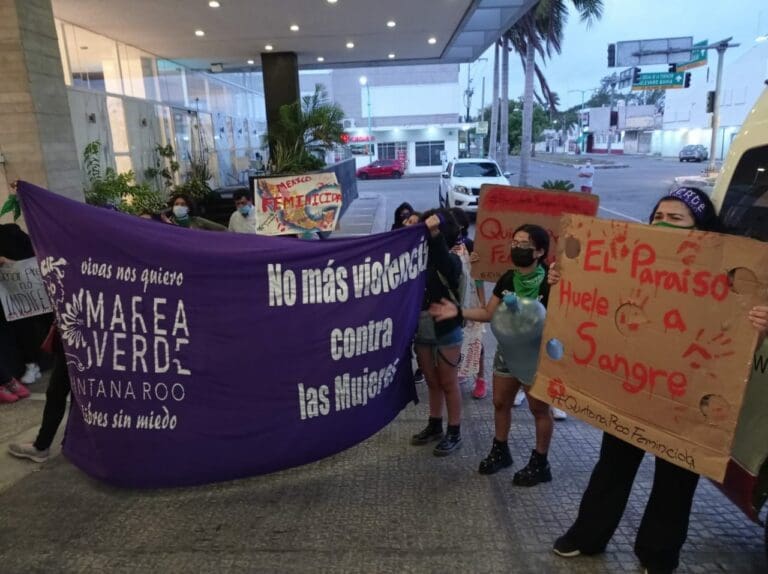 Denuncian familias de víctimas de feminicidio que Fiscalía quiere juicios abreviados