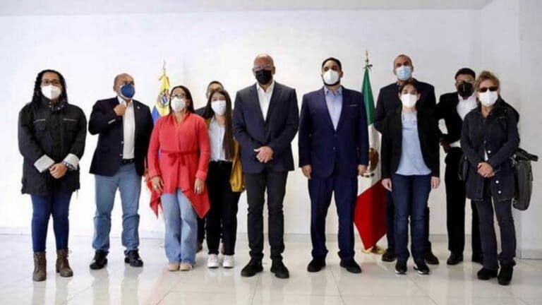 Oposición de Venezuela y gobierno de Nicolás Maduro dialogan en México: aquí los detalles