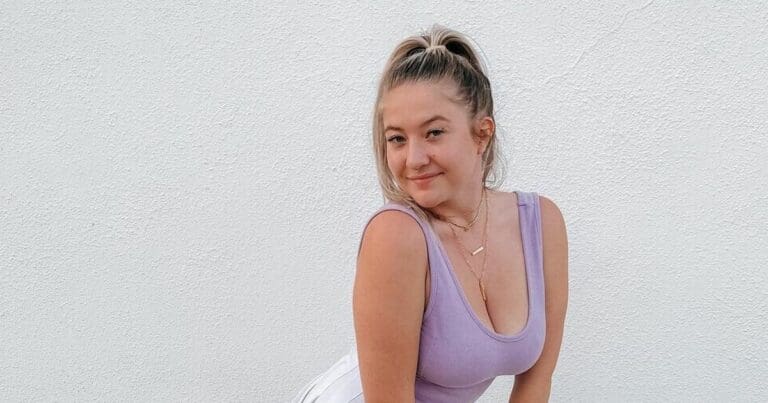 Cantante británica gasta casi 200 mil pesos para su reducción de busto pero le vuelve a crecer