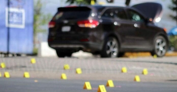 Un sujeto fue asesinado a balazos luego que saliera de su domicilio para intentar vender su auto; al parecer le querían quitar la unidad