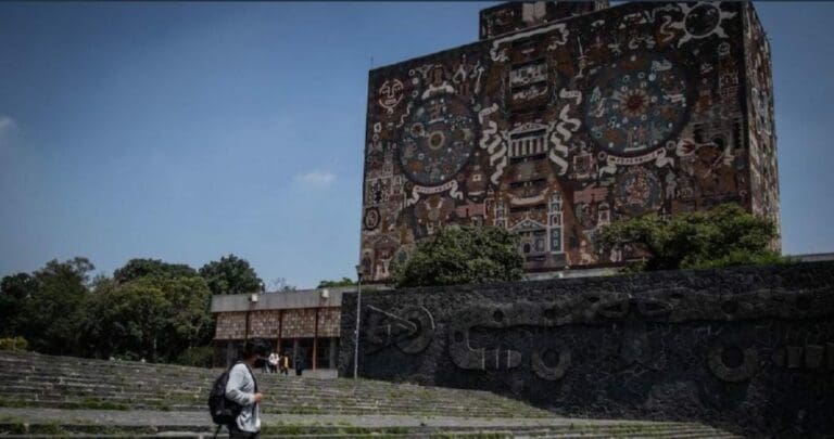 Convocan a paro en la UNAM; quieren que AMLO se disculpe