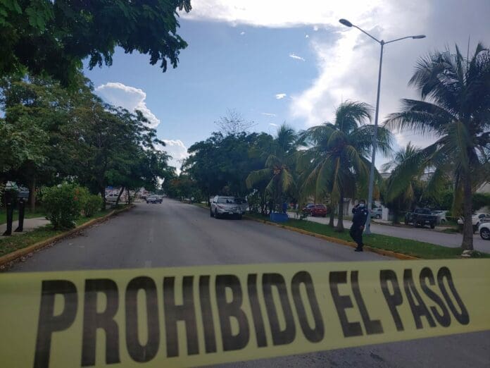 Sujetos en moto con mochilas de Rappi ejecutan a conductor en Cancún