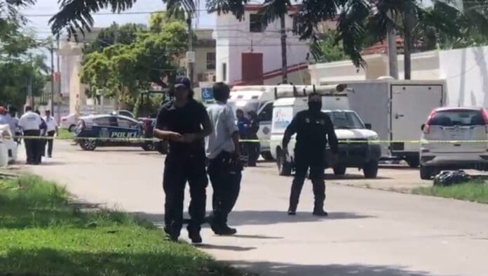 Trabajador de Telmex muere al caerse de un poste en Cozumel