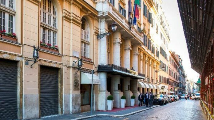 FOTOS: Así se ve el hotel en el que se hospedó Peña Nieto en Roma y en donde lo increparon