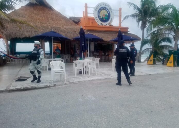 Cacería de migrantes en Cozumel: detienen a tres por dudas de su presencia legal en México