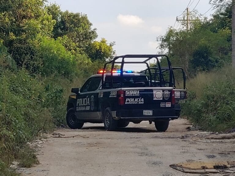 Hallan cuerpo embolsado en la Región 255 de Cancún