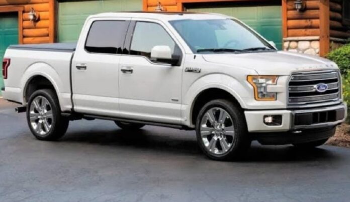 Madre denuncia que sujetos en 'lobo blanca' persiguieron y apuntaron con arma a su hija en Chetumal