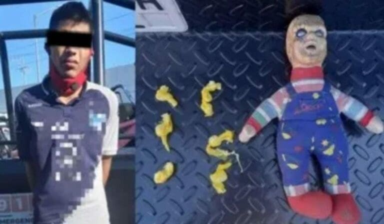Un sujeto andaba en su bicicleta con un "Chucky" de peluche. Al ver a la Policía se puso nervioso; llevaba droga en su juguete
