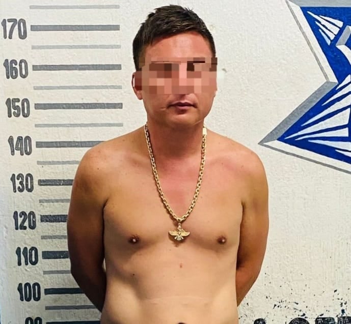 hombre ebrio Playa del Carmen