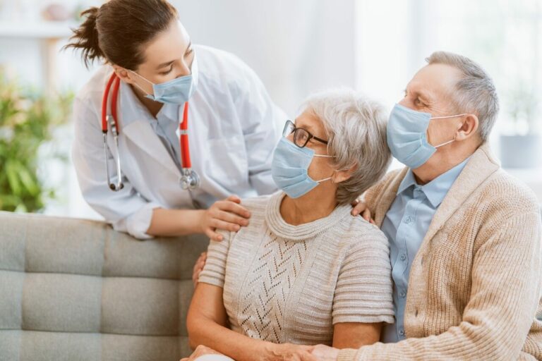 La vejez es sólo una enfermedad y puede ‘curarse’, asegura estudio de Harvard