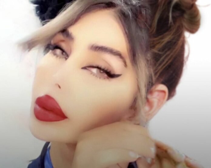 Dan dos años de cárcel a mujer trans por 'imitar el género opuesto'