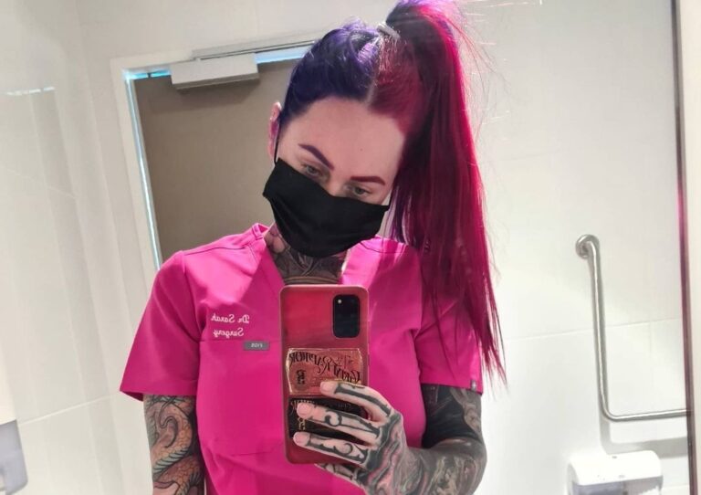Sarah Gray, la doctora con más tatuajes en el mundo que busca romper estereotipos