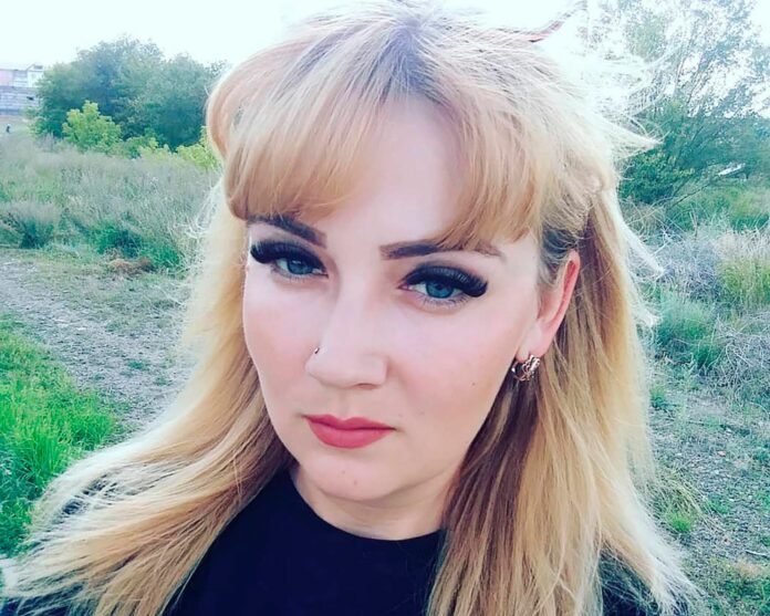 Mujer pierde la vida tras lanzarse de un bungee con la cuerda sin atadura (Video)