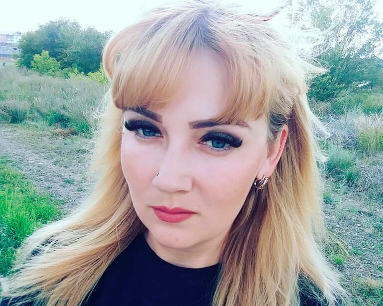 Mujer pierde la vida tras lanzarse de un bungee con la cuerda sin atadura (Video)