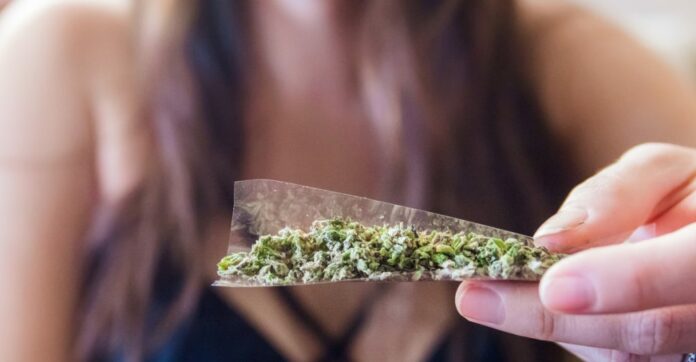 Pandemia incrementó consumo de drogas y alcohol en jóvenes mexicanos