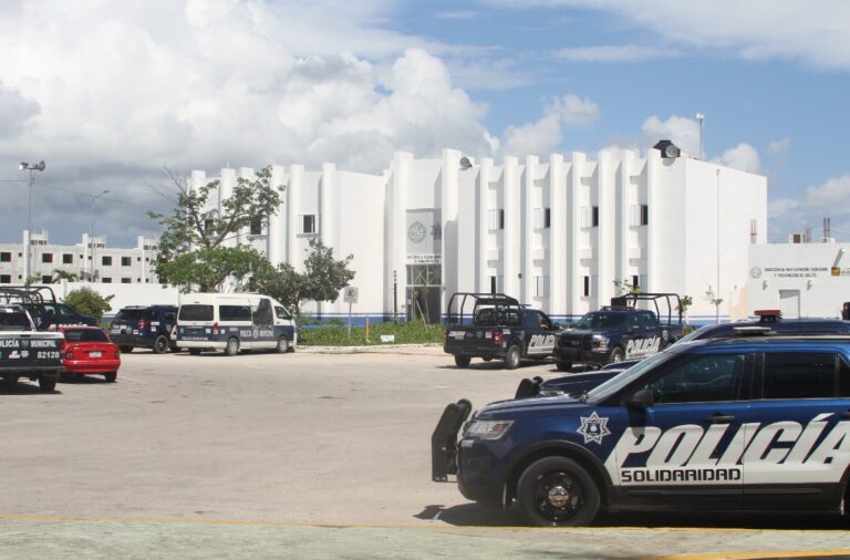 Mediante un operativo la Policía Municipal de Solidaridad logró el decomiso de varios paquetes con droga en la zona turística