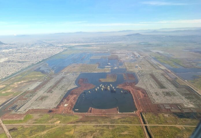 Se viraliza foto del NAIM inundado de Román Mayer: “Cuando la naturaleza retoma su lugar“, dice